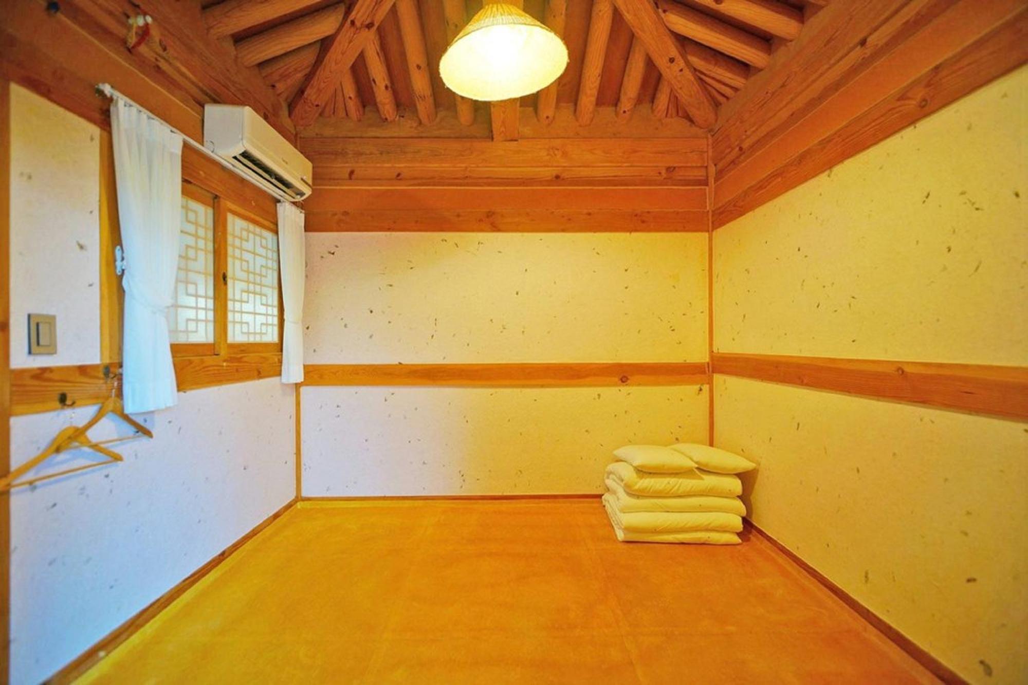 Hanok Gotaek Goeul Jeonju Bagian luar foto