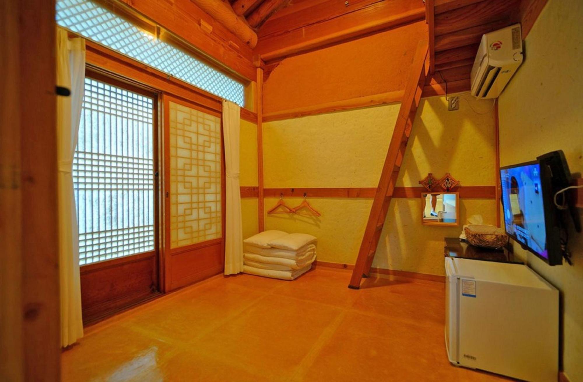 Hanok Gotaek Goeul Jeonju Bagian luar foto