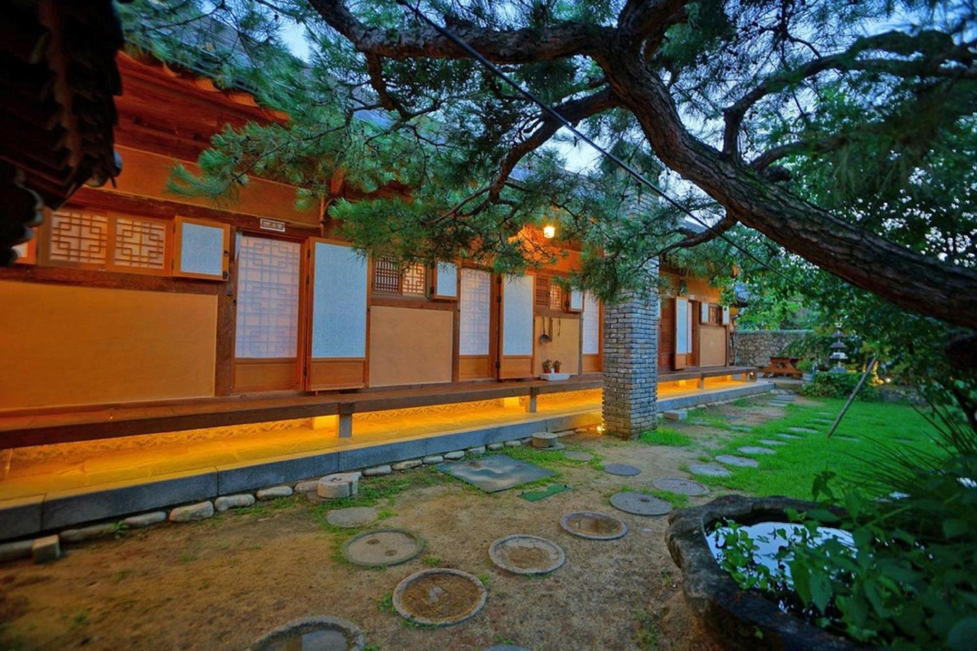 Hanok Gotaek Goeul Jeonju Bagian luar foto